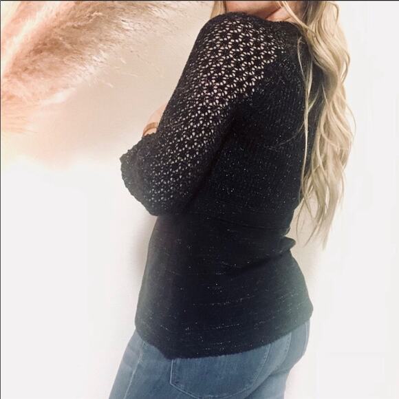 NEW TAHARI Black Gold Open Weave Tie Front Bell Sleeve Cardigan Sweater Medium - Picture 2 of 7